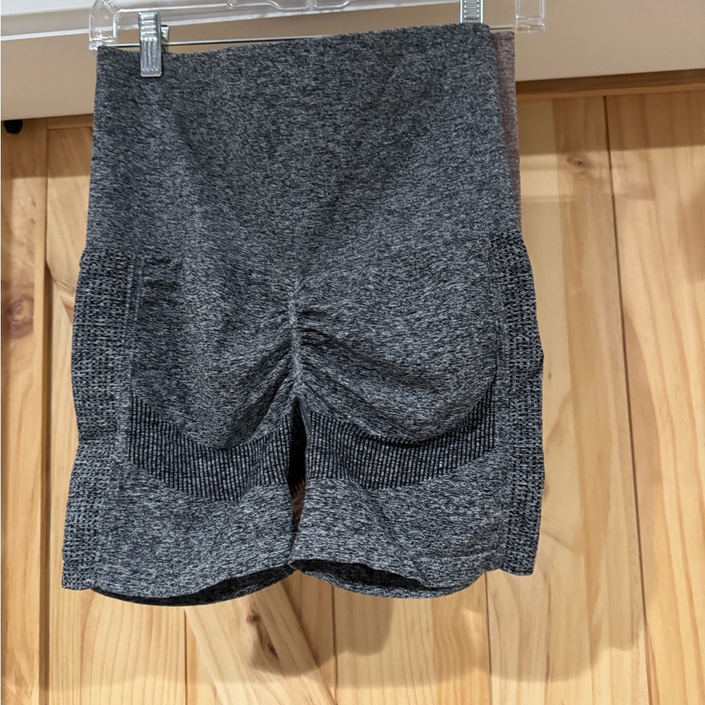 Medium booty lift active wear shorts